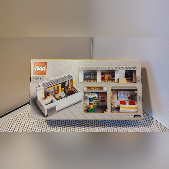 Lego 40528 Lego Store Building Set NWT Building Toy Set - Picture 3 of 4